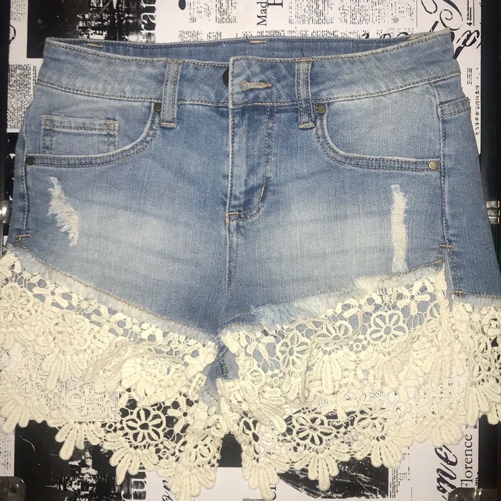 Lace denim shorts